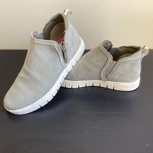 Ladies RYKA High Top Suede Fashion Tennis Shoes Lt. Green Size 5